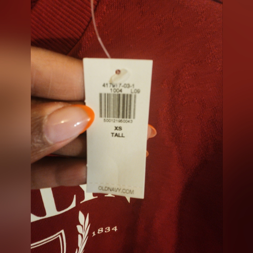 NWT Brooklyn Red Sweater - Picture 3 of 3